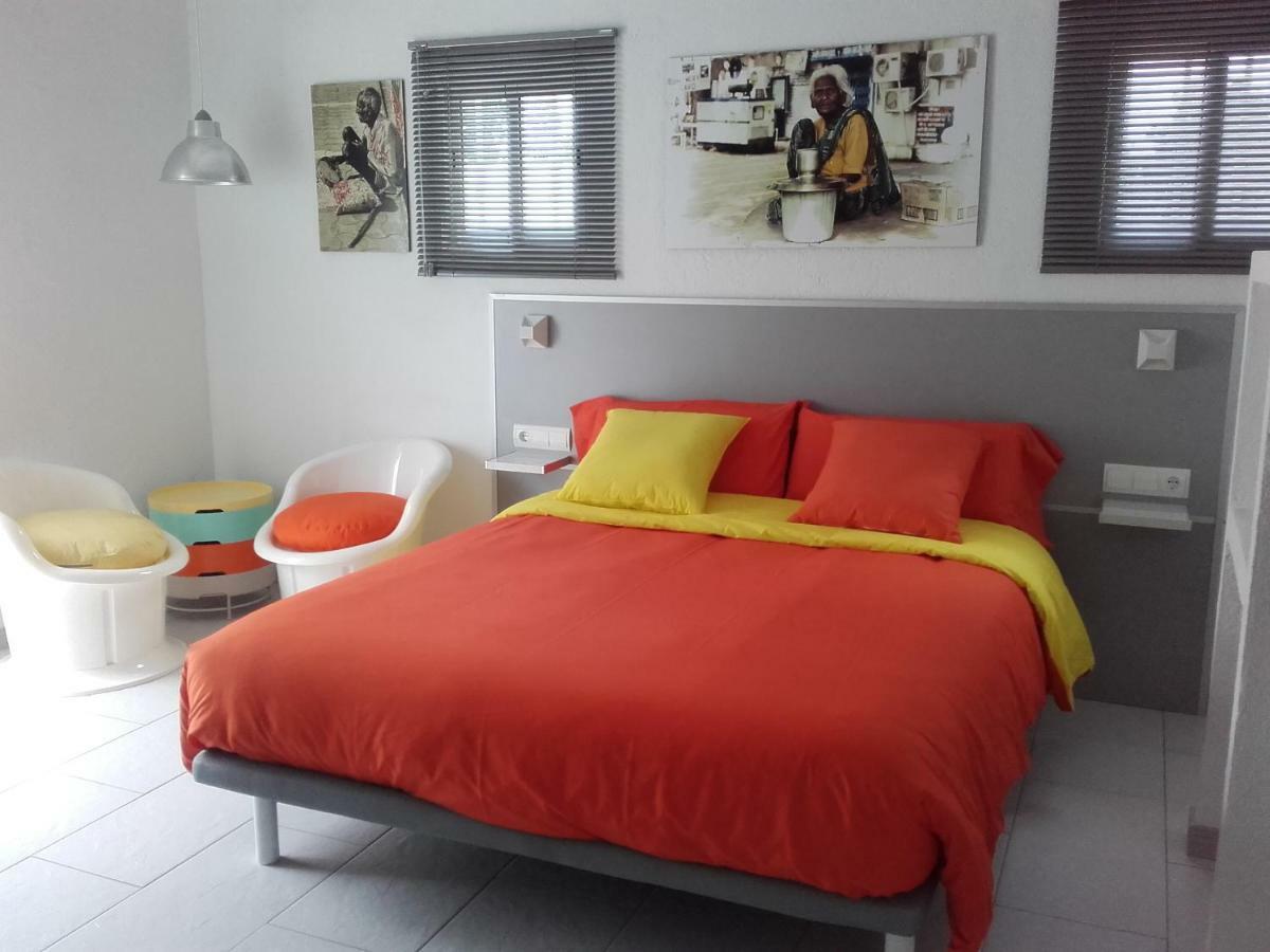 Ca L'Eli Different Experience Hutt 12157 Guest House Mont-roig del Camp ภายนอก รูปภาพ