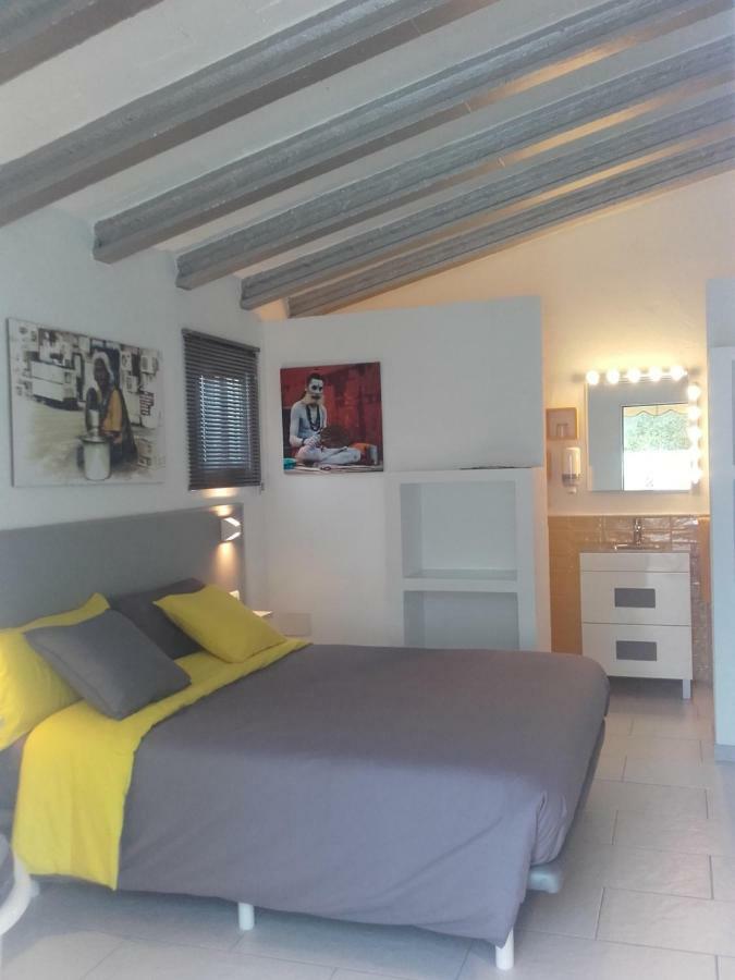Ca L'Eli Different Experience Hutt 12157 Guest House Mont-roig del Camp ภายนอก รูปภาพ